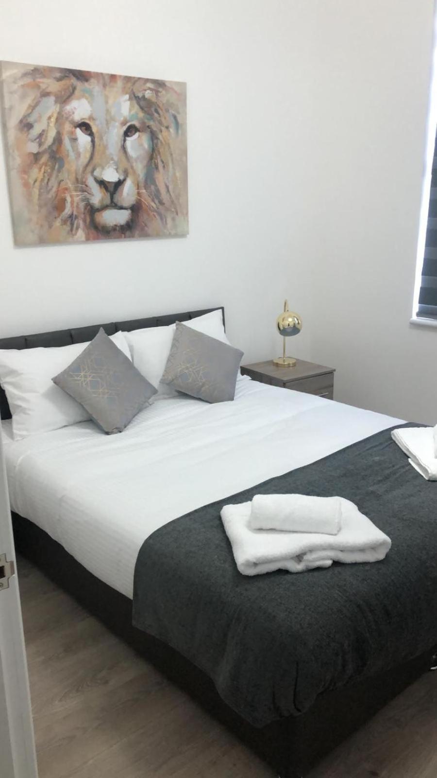 Appartement Sapphire House Telford Extérieur photo